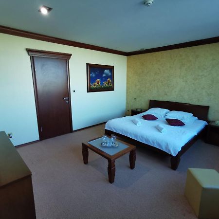 Panorama Apartman Novi Sad Esterno foto