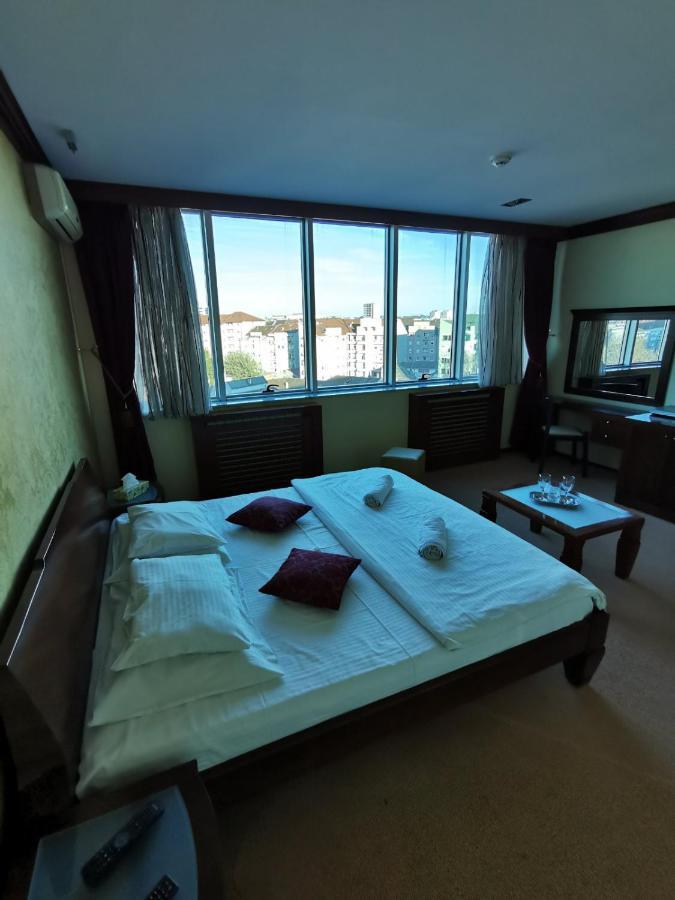 Panorama Apartman Novi Sad Esterno foto